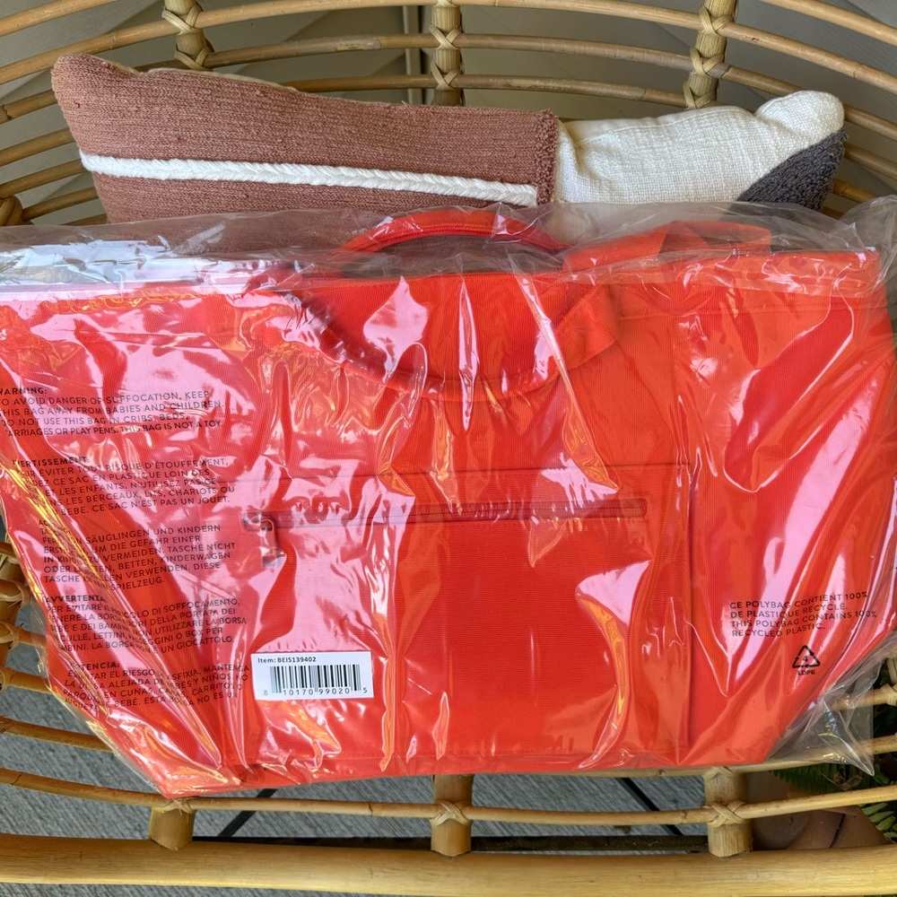 BEIS The Travel Tote in Flame NWT - Picture 3 of 8